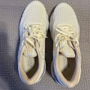 Womens Glycerin 20 size 10